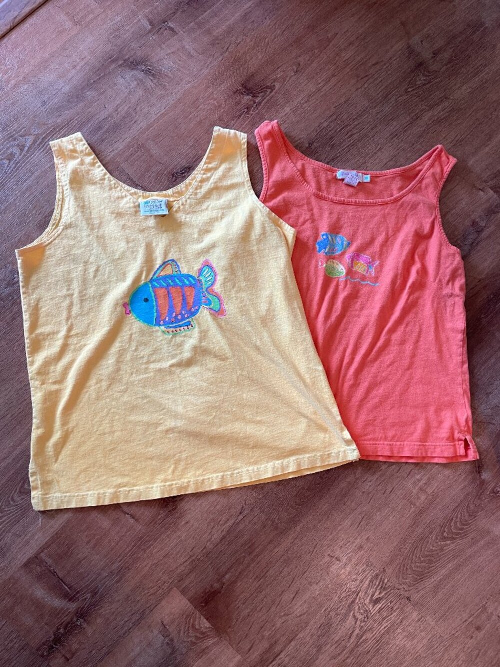 2 Vintage Fresh Produce Women’s XL Tank Tops 1999 Yellow And Orange
